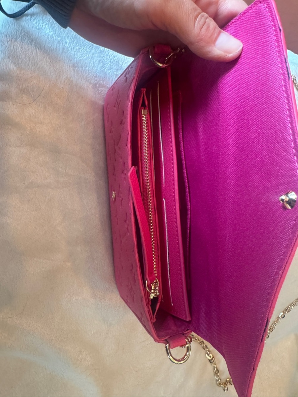 Louis Vuitton Fuchsia Monogram Chain Crossbody with Card Holder - Picture 4 of 10
